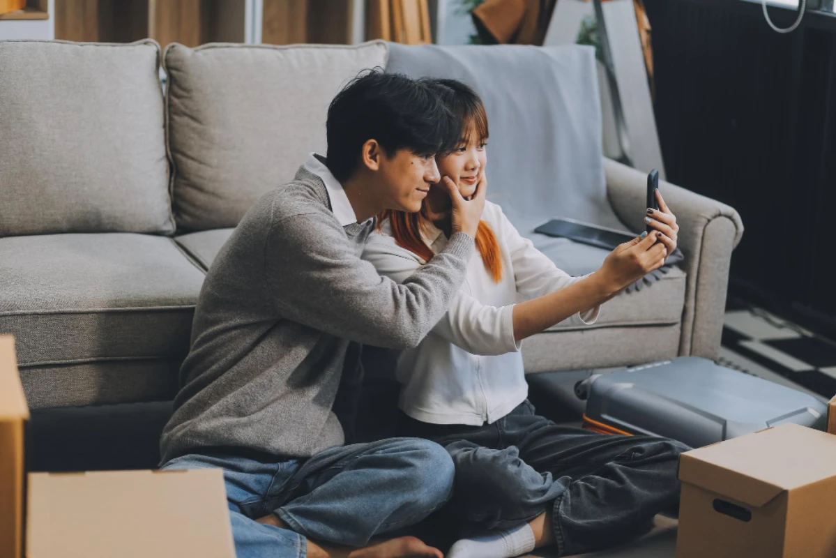 How to Stop Doubting Your Girlfriend in a Long-Distance Relationship (and Strengthen Trust) 1